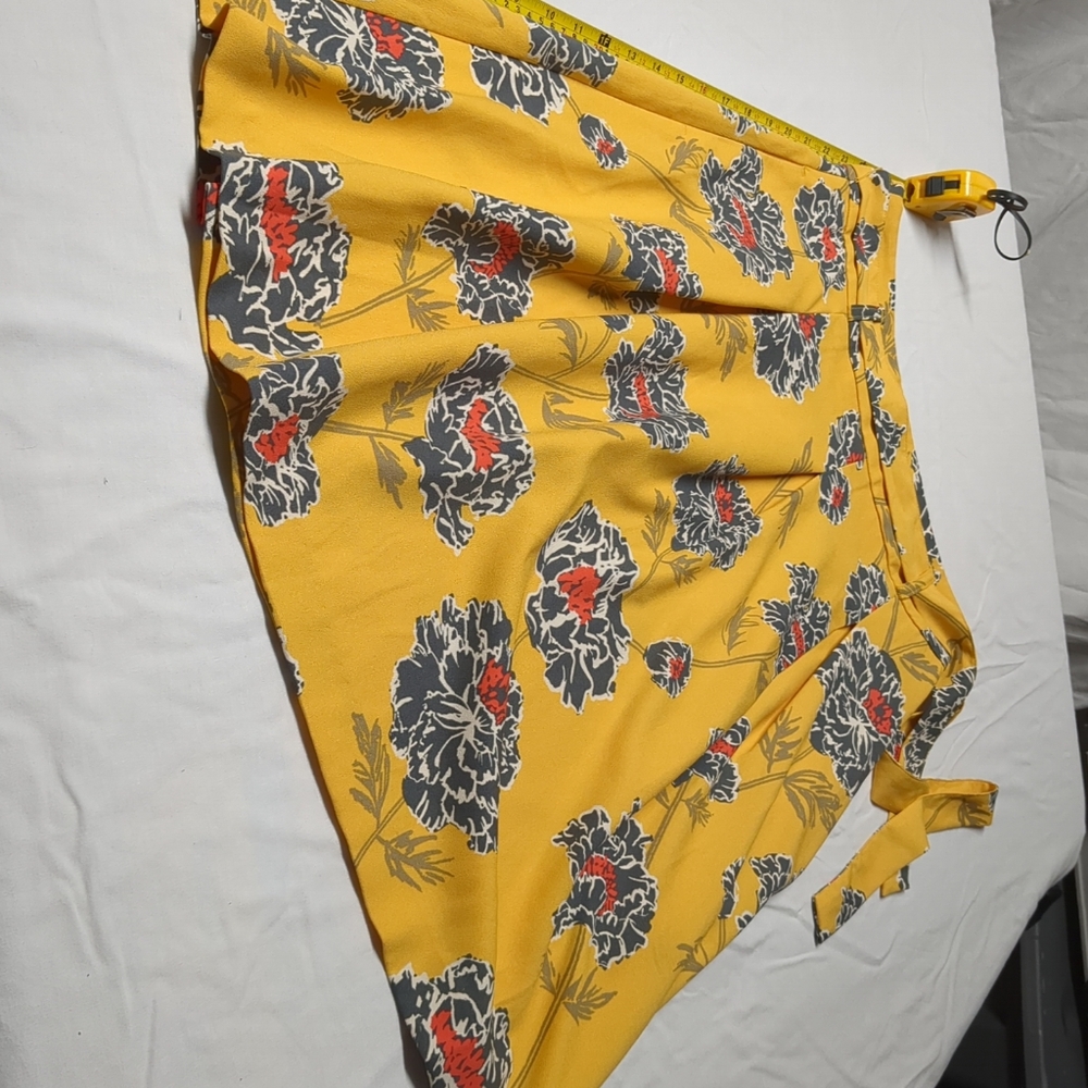 Bananas Republic floral skirt petite 6